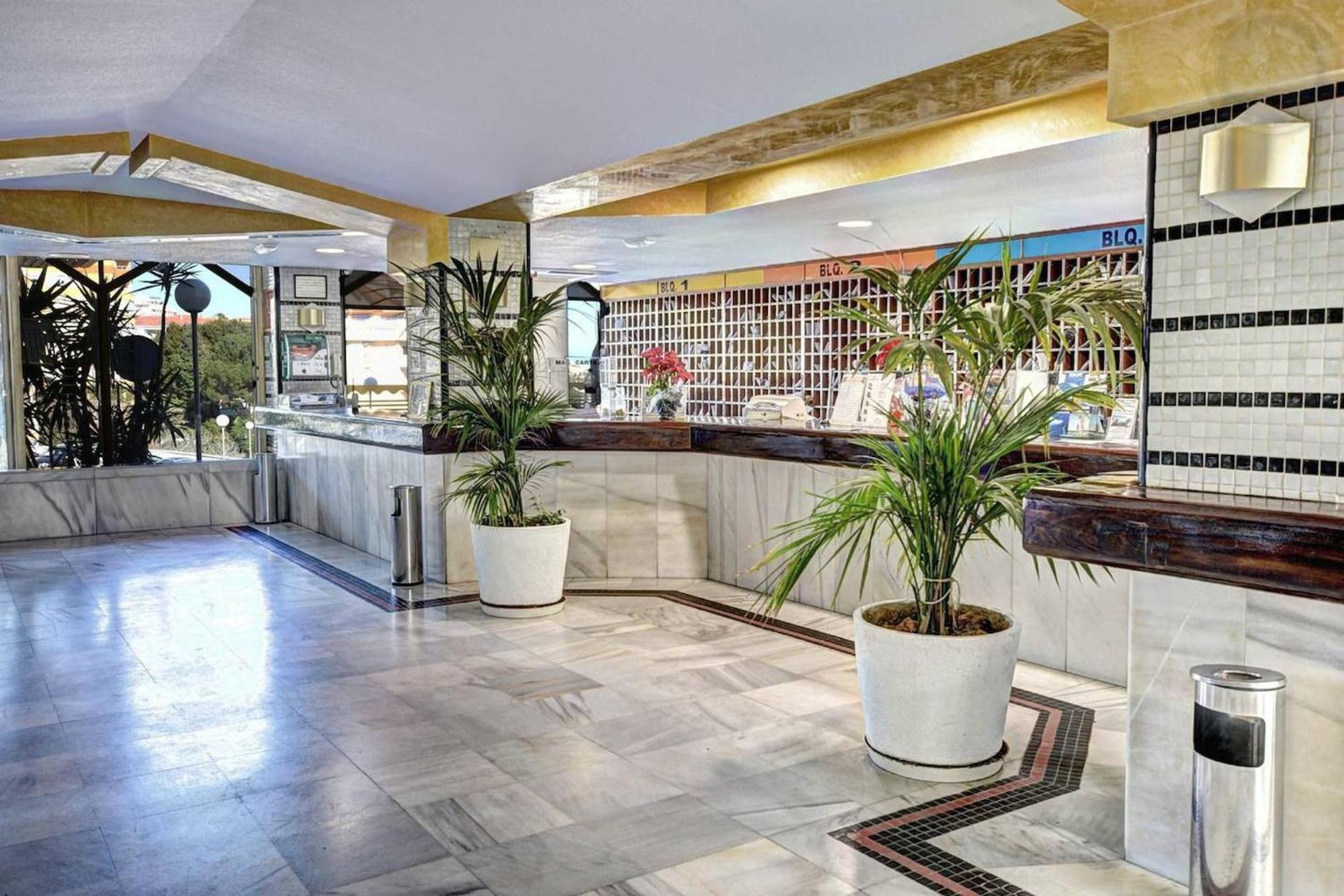 Frontal Sea View Apartment Benalbeach Benalmadena Luaran gambar