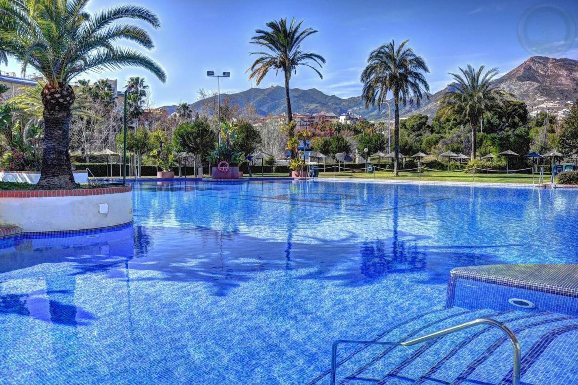 Frontal Sea View Apartment Benalbeach Benalmadena Luaran gambar