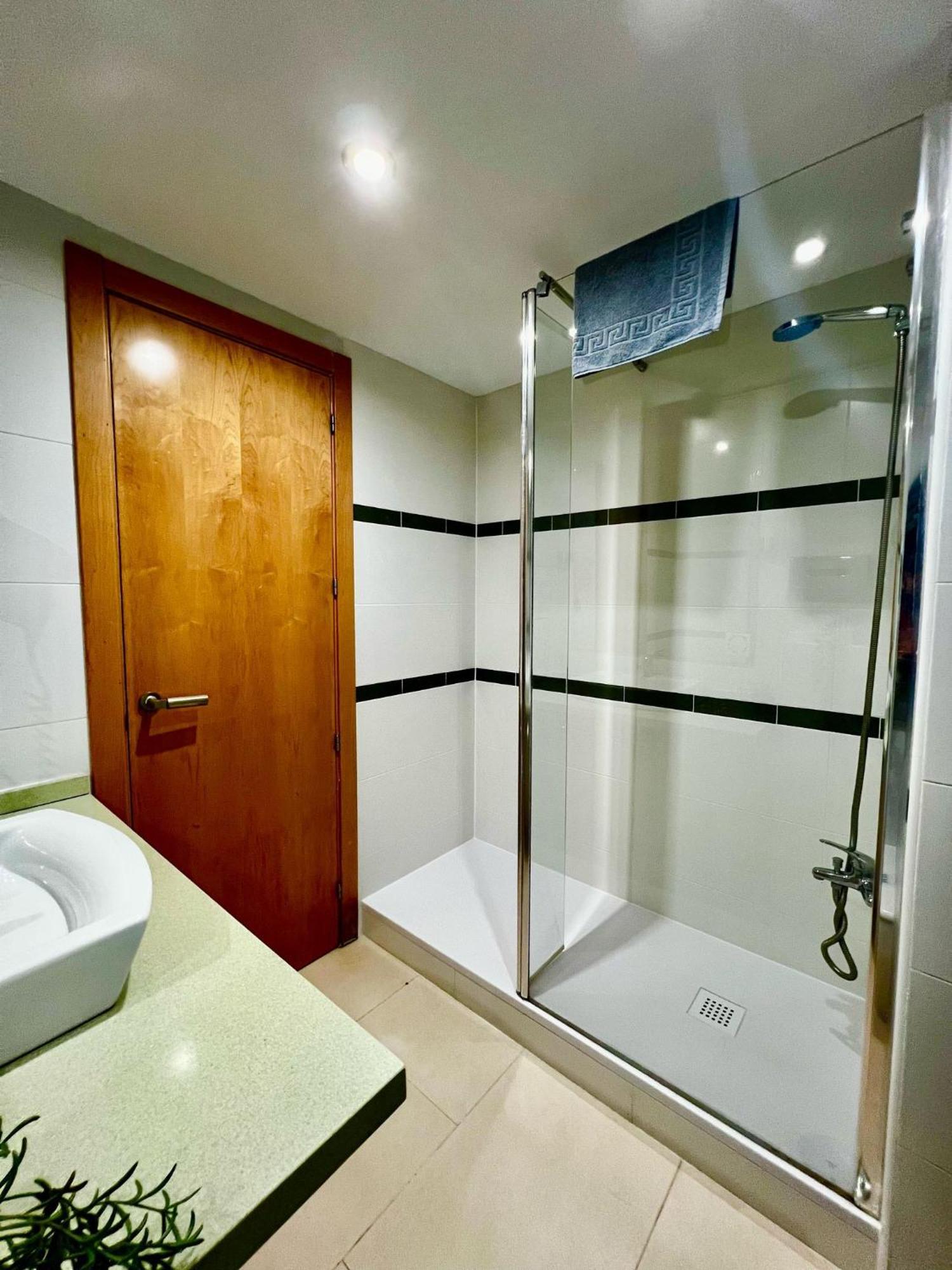 Frontal Sea View Apartment Benalbeach Benalmadena Luaran gambar