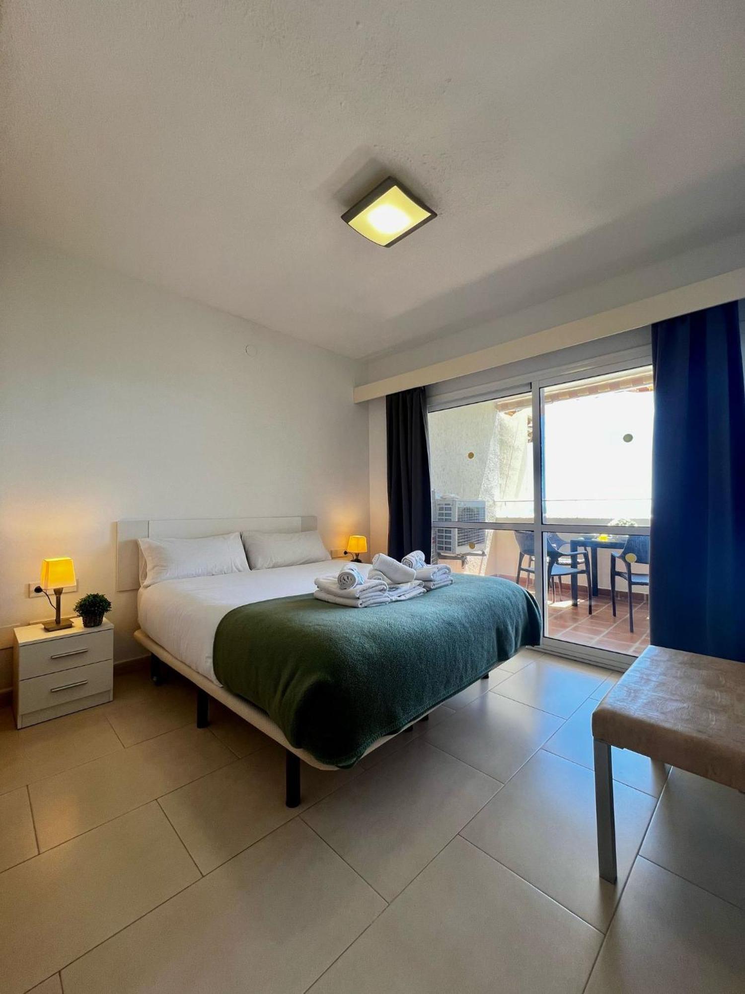 Frontal Sea View Apartment Benalbeach Benalmadena Luaran gambar