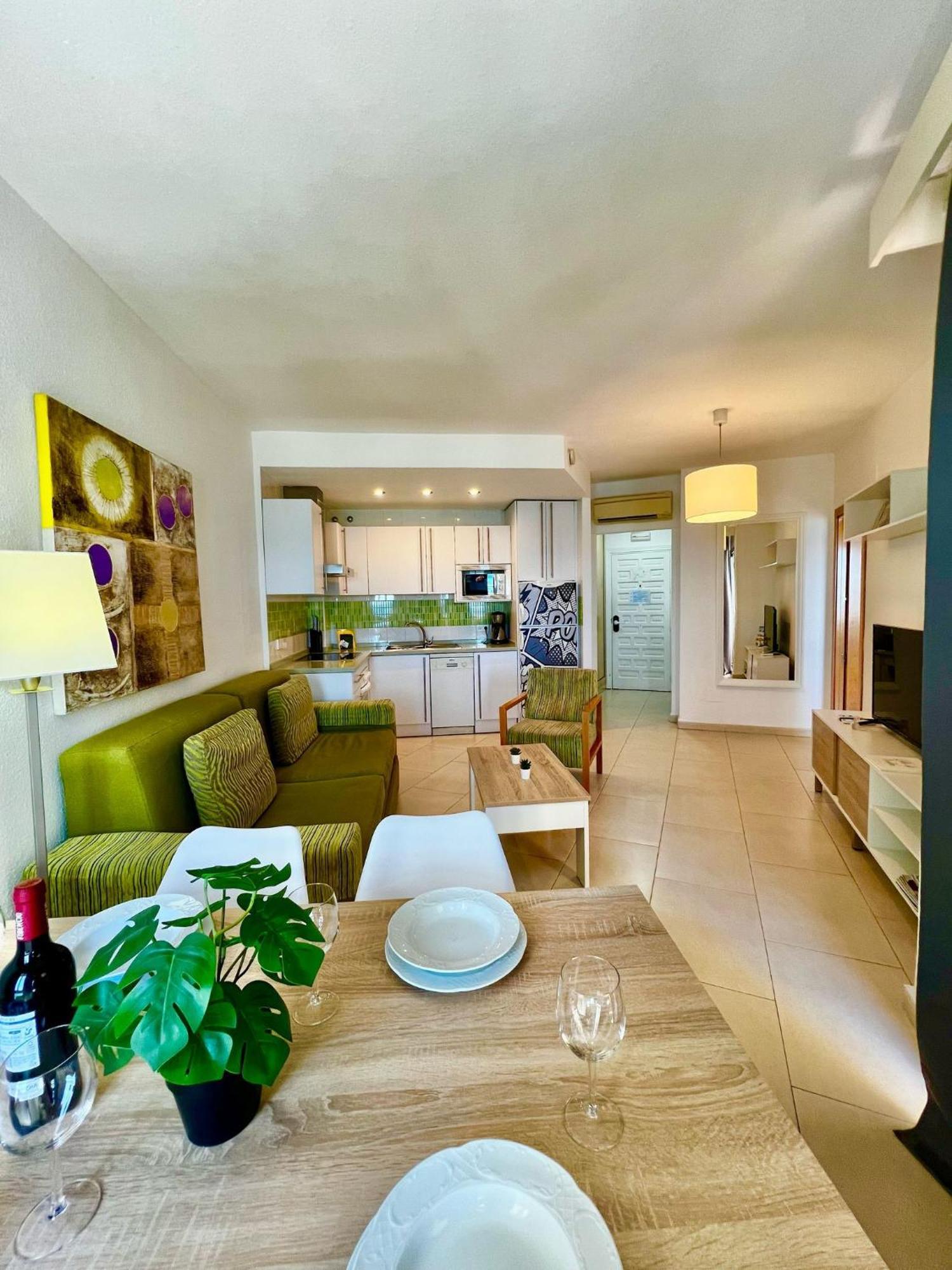 Frontal Sea View Apartment Benalbeach Benalmadena Luaran gambar