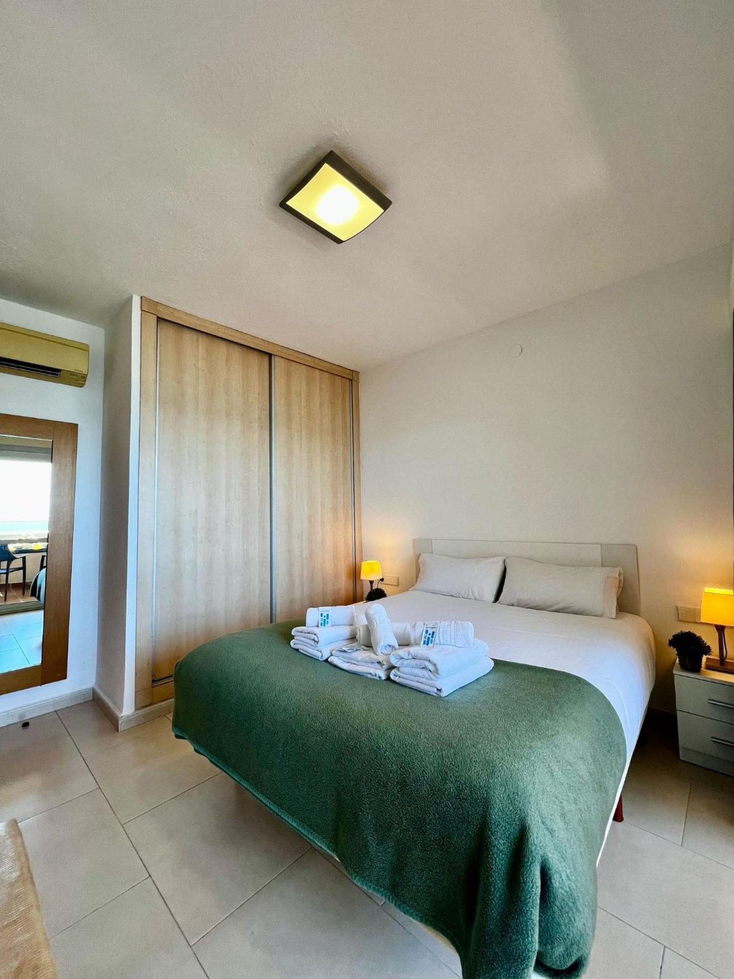 Frontal Sea View Apartment Benalbeach Benalmadena Luaran gambar