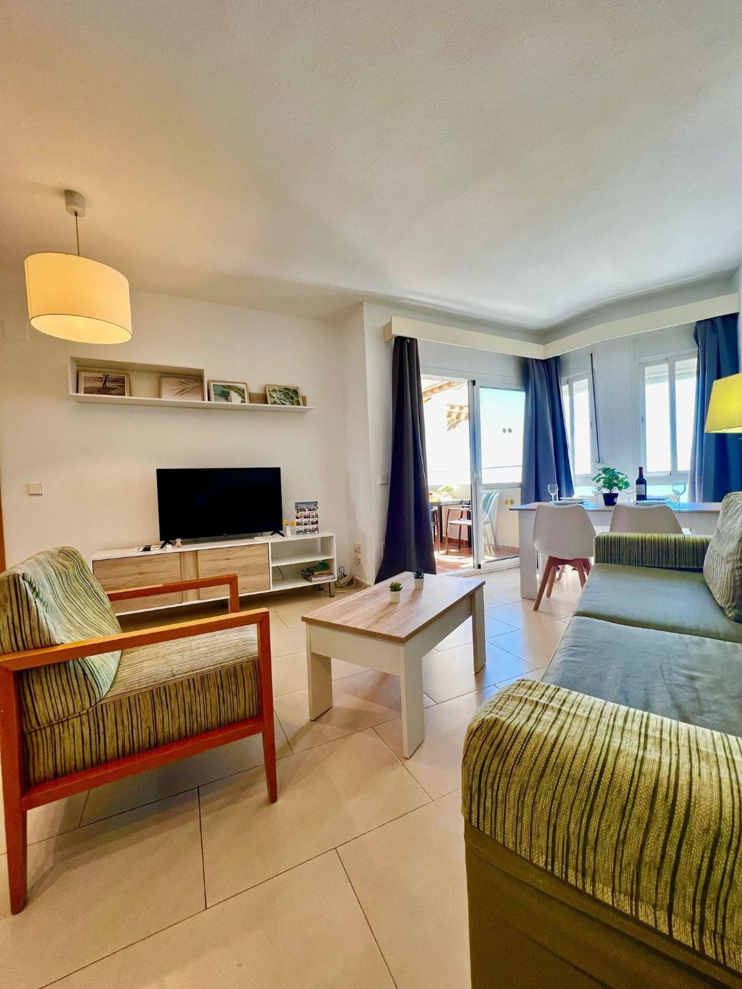 Frontal Sea View Apartment Benalbeach Benalmadena Luaran gambar