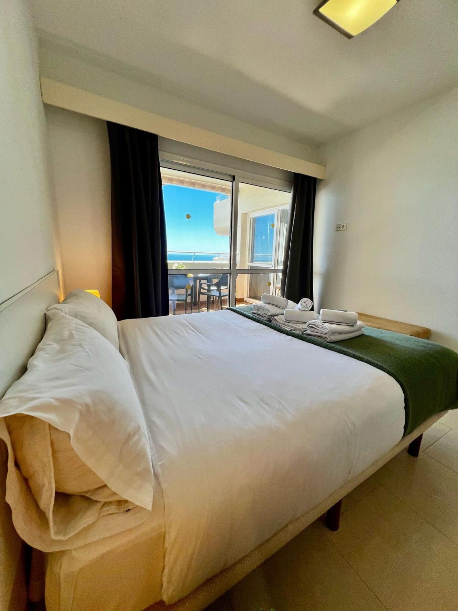 Frontal Sea View Apartment Benalbeach Benalmadena Luaran gambar